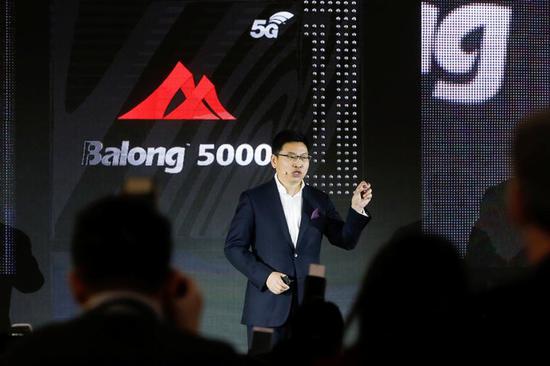 ▲ 巴龙 5000 发布. 图片来自：Reuters